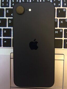 IPhone 16e nový