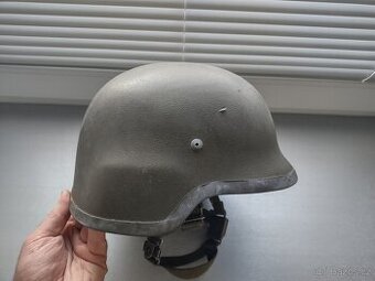 Helma BW (přilba) kevlarová Bundeswehr, VZ. 95 potah