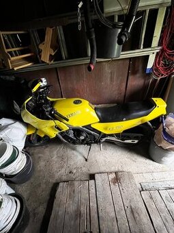 Yamaha fz 750 25kw v Tp 1989