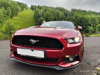 Ford Mustang, nové v ČR. Krásný stav, odpočet DPH