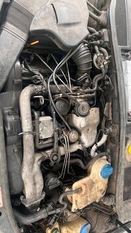 motor 2.5tdi v6 132kw AKE / BAU