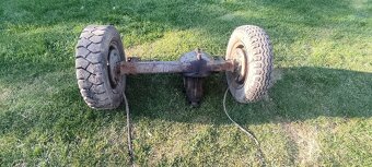 Přední a zadní náprava Multicar M22