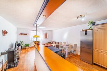 Rodinný dům 4+kk (užitná plocha 96 m²), pozemek 651 m² - Tac