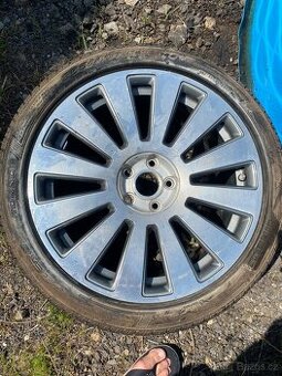 AUDI A8 D3 4E kované ALU KOLO 8,5Jx19 4E0601025N