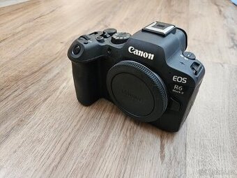 Canon EOS R6 Mark II tělo + 3x baterie + 64GB SD Karta