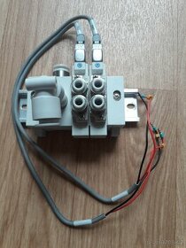 Základna rozdělovače, řada: SS5Y 10 stanovišť SMC