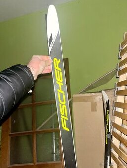 Fischer běžky s vázáním