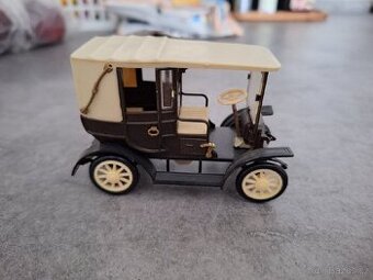 Staré autíčko Igra