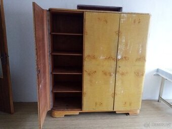 Starožitný nábytek