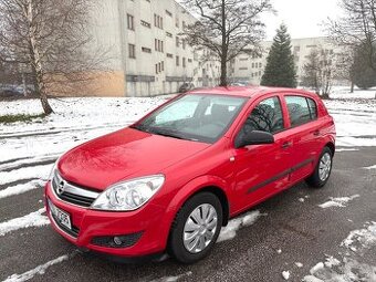 Opel Astra H 2.Majitel, původ ČR, najeto 113000km NOVÉ STK