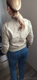 Dámská bunda vel S-M