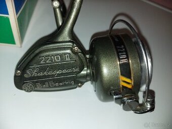 SHAKESPEARE 2210 II s krabičkou