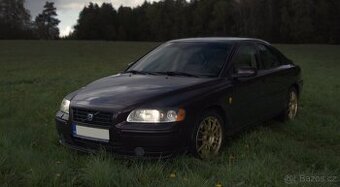 Volvo S60 D5 136kw, r. 2006, Blackcurrant pearl