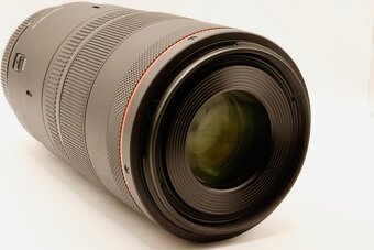 Canon RF 100mm F2.8L USM