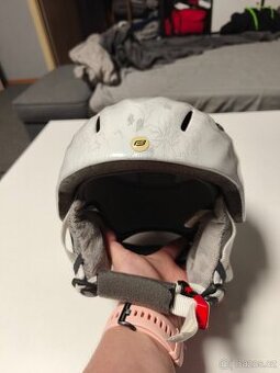 Dětská lyžařská helma