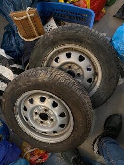 Rezervní kola ze Škody Felicia R13 2ks