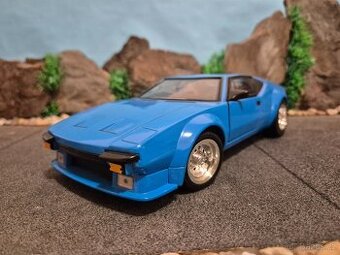 Prodám model 1:18 DeTomaso Pantera - 1