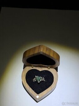 Stříbrný prsten s mechovým achátem