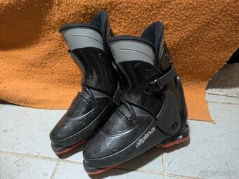 Lyžařské boty Alpina