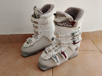 Dětské lyžařské boty vel. 33 - 34.