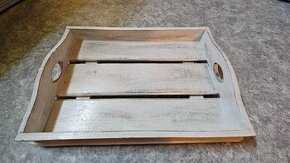 dřevěný podnos