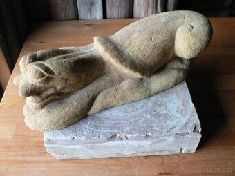 Zahradní socha - kamenný šnek, hlemýžď