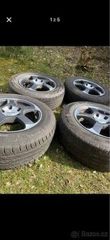 Komplet kola Dotz 5x114,3 R15 s pneu