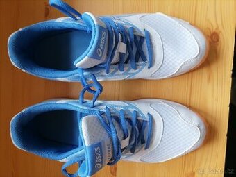 Sálovky Asics vel.42