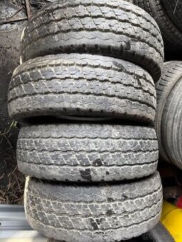 Letní pneu Bridgestone 4 ks  215/70R15 C 109/107