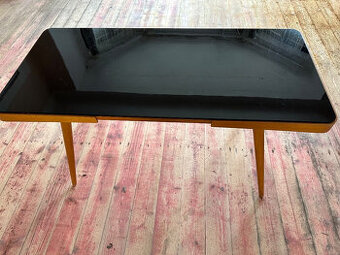 Retro stůl-stolek. Nábytek Jiroutek