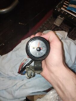 Hodiny VDO Porsche 924 a 944