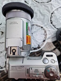 SONY DSF-F717