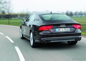 Audi S7 originál výfuk