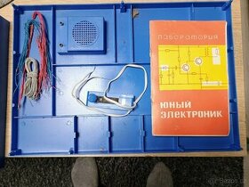 Ruská elektronická stavebnice Mladý elektronic - 1