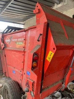 Kuhn Primor 4260 M cut control