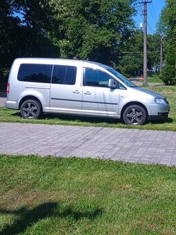 VW Caddy Maxi 1,9 TDI DSG -7 míst