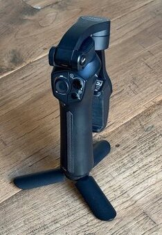 Stabilizator / gimbal pro mobily Snoppa Atom