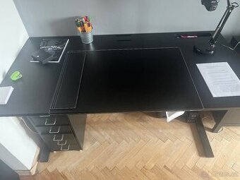 Mittzon psací stůl černý polohovací