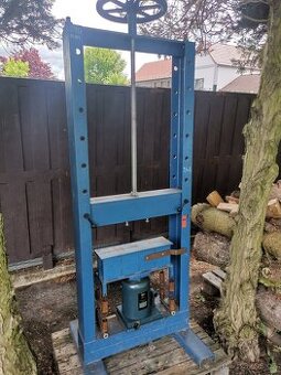 Ruční hydraulický lis 50 t