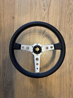 Sportovni volant Momo style Prototipo stříbrný