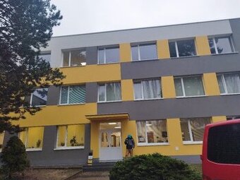 Pronájem kanceláří v Hradci Králové 17m2, ev.č. 00064