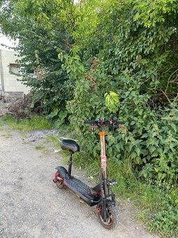 Prodam kolobežku na dily nebo opravu