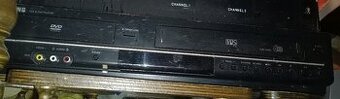 Videorekordér a DVD kombo Samsung V6600, Hi-Fi, 6 Hlav