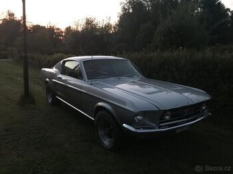 Ford Mustang Fastback 4.7 V8