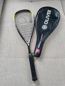 Squashová raketa Artengo SR 560