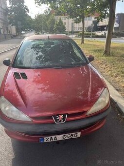 Peugeot 206 benzín nová STK