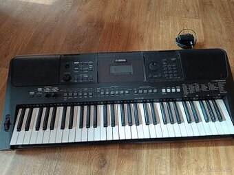 Yamaha PSR-E463
