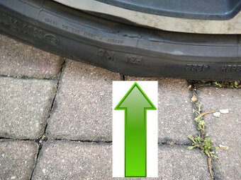 1ks letní pneu Pirelli 255/40/R21 s defektem, ale funkční