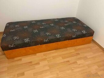 Prodám jednolůžkovou postel,s úložným prostorem