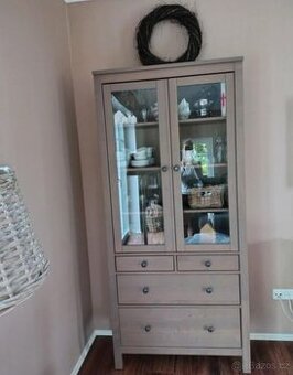 VITRÍNA IKEA  HEMNES"'